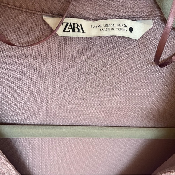 Button down shirt - Picture 2 of 3